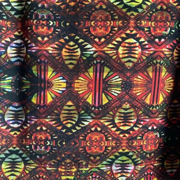 LuLaRoe Women’s Size L Colorful Geometric Pattern Skirt Cassie - Picture 8 of 11